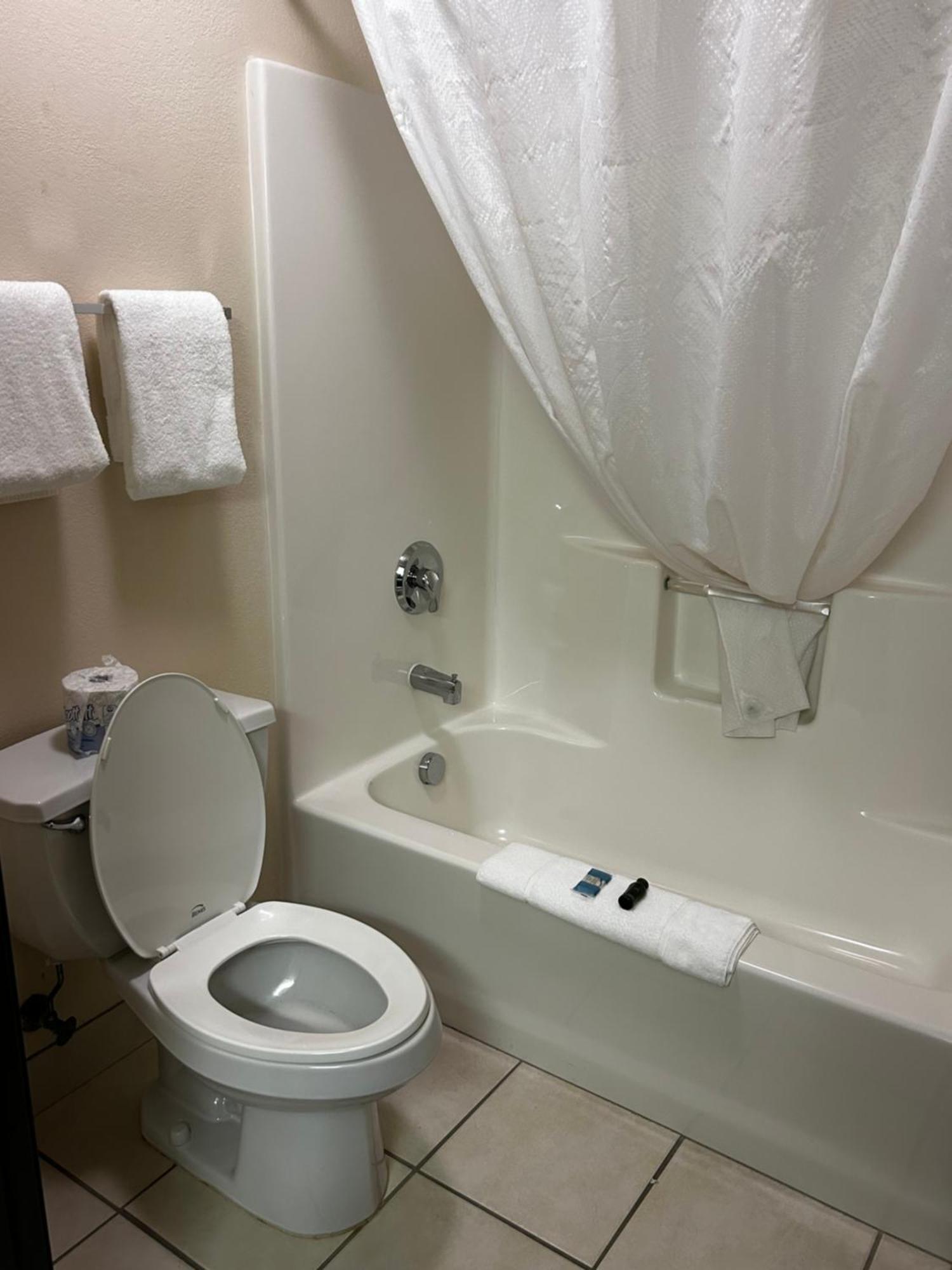 Ameristay Inn & Suites Waverly Luaran gambar